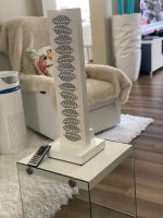 White LED Leaves Table Lamp - Image 6