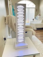 White LED Leaves Table Lamp